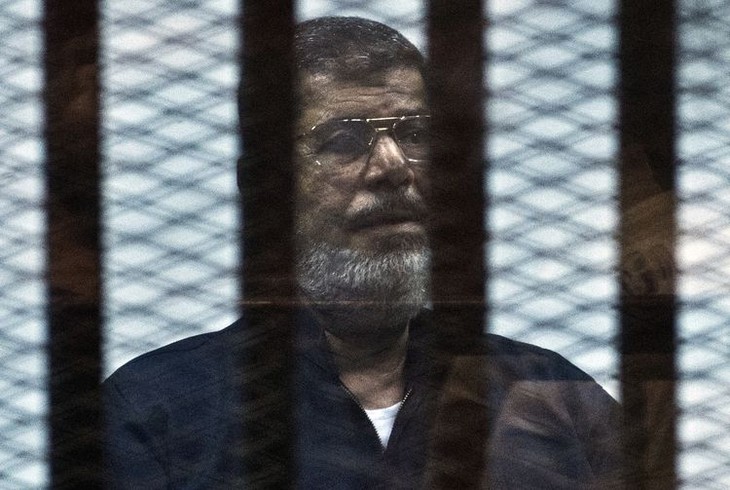Egypte : les avocats de Mohamed Morsi font appel de ses condamnations à mort - ảnh 1